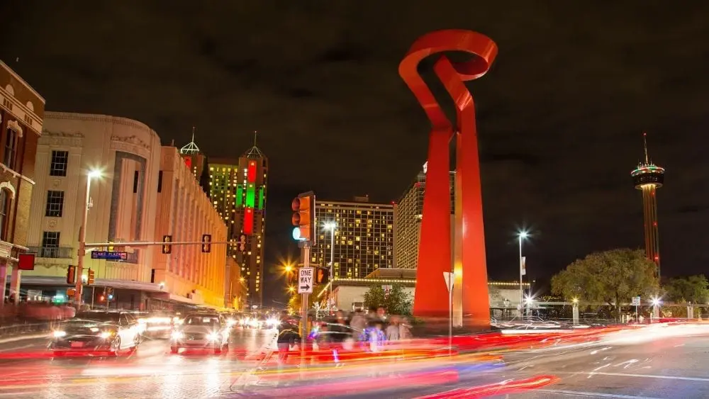 estatua san antionio texas