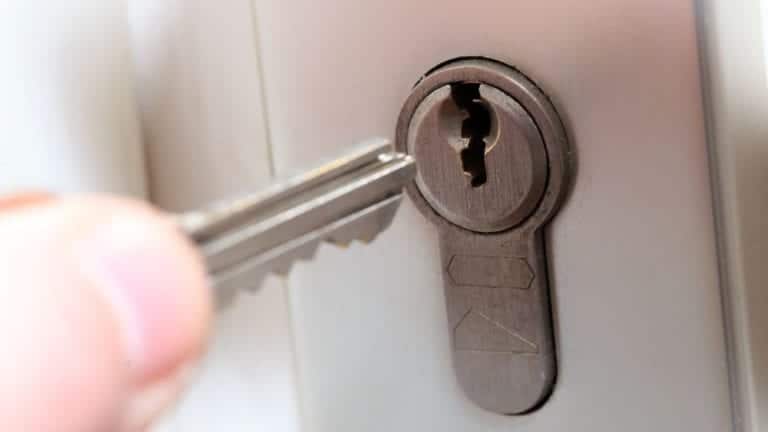 La Mejor Guía de Limpieza Primaveral para Propietarios de Viviendas