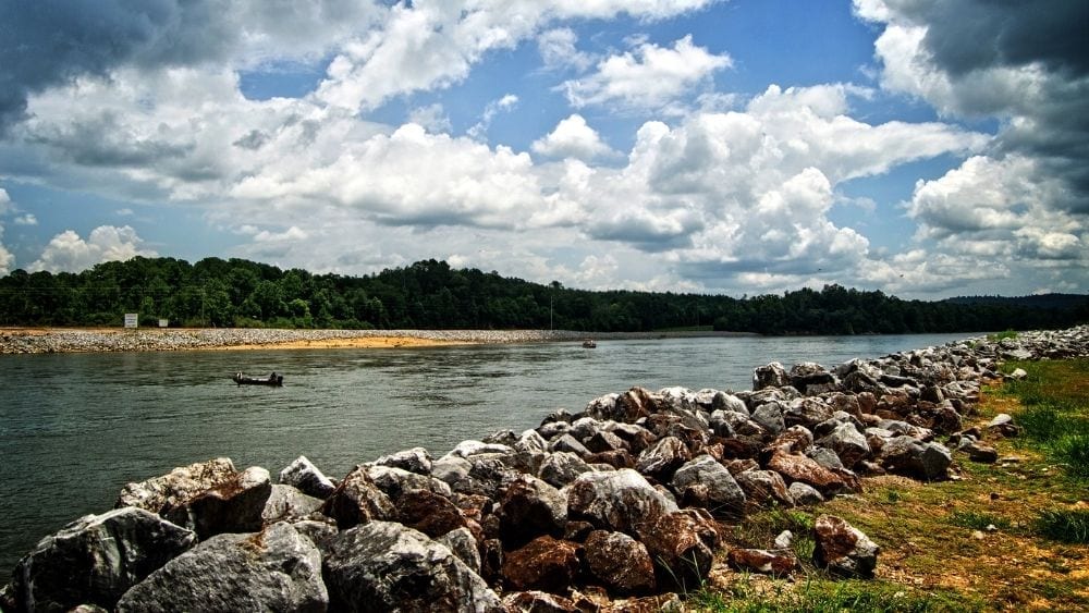 Río cerca de Anniston, Alabama