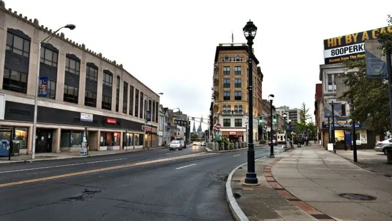 zona céntrica en waterbury, connecticut